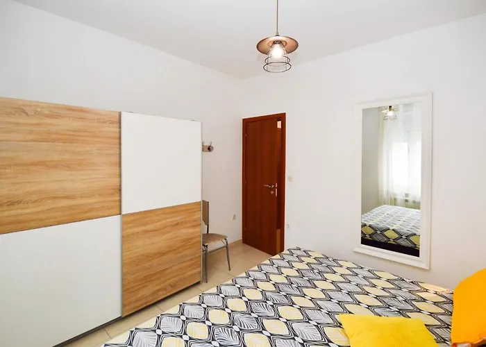 Apartament In - Istrien 11100 Pula
