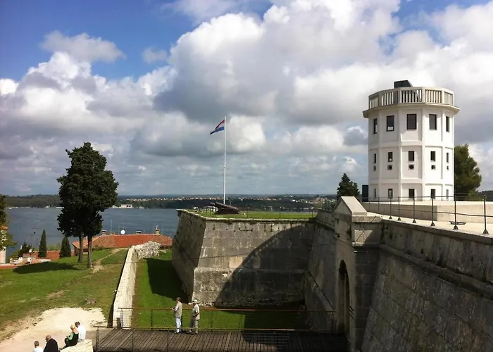 In - Istrien 11100 * Pula