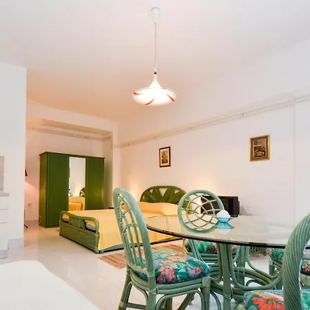 Studio Apartment Karolina II 11098