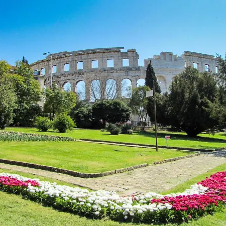 Lägenhet In - Istrien 11100 Pula