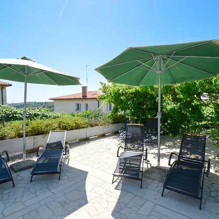 Studio Apartment Karolina II 11098 Pula