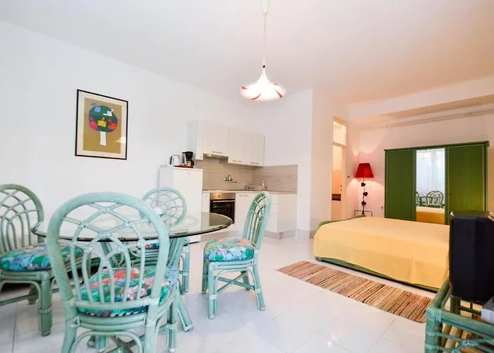 Studio In Pula - Istrien 11100 Pula