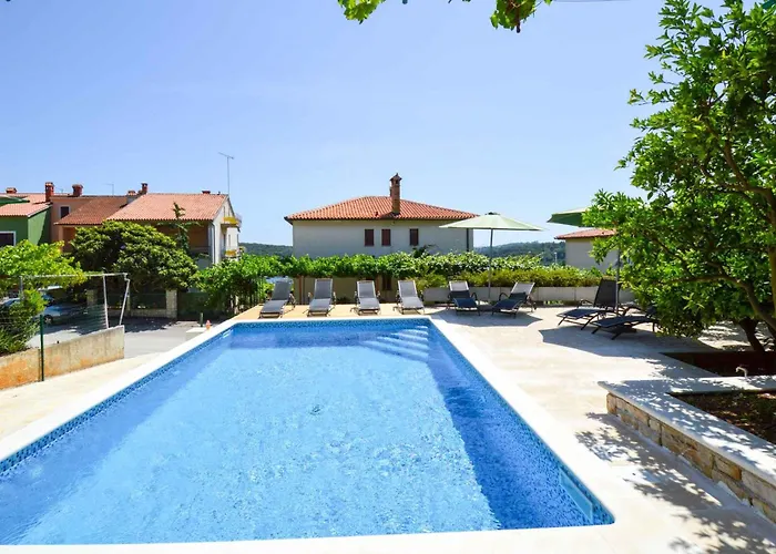 Studio In Pula - Istrien 11100 * Pula