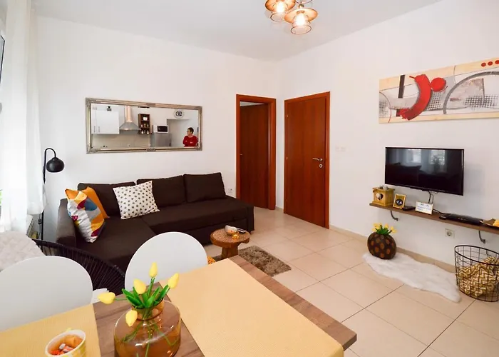 Studio In Pula - Istrien 11100 *